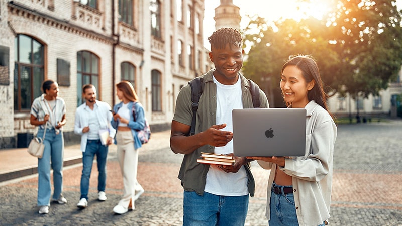 Apple and Connection