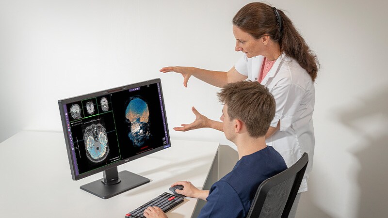 3945671 Q326 Barco Healthcare Eonis Vision Awareness M2 Organizations